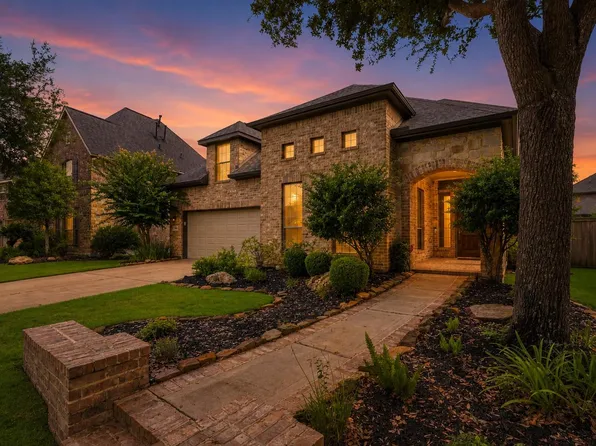 18323 E Laura Shore Dr, Cypress, TX 77433