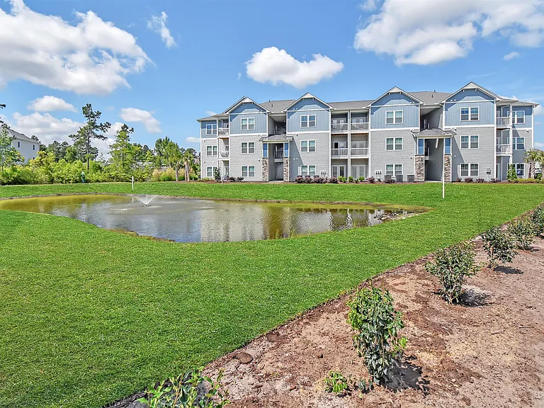 GRANDVIEW AT CLEAR POND APARTMENTS — Photo 27