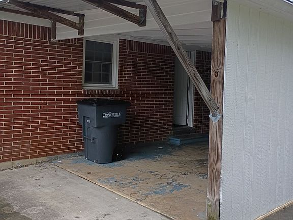 4th image of 1305 Maddux Ave