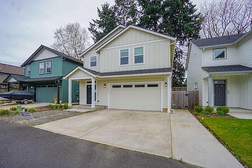 8609 NE 70th Cir Photo 1