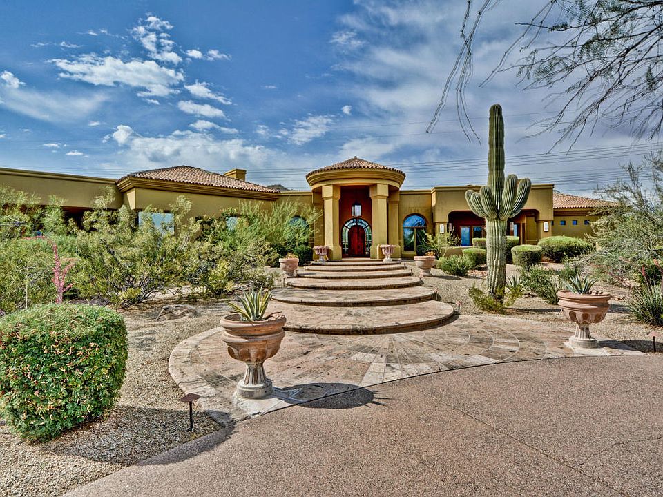 1st image of 8330 W La Caille