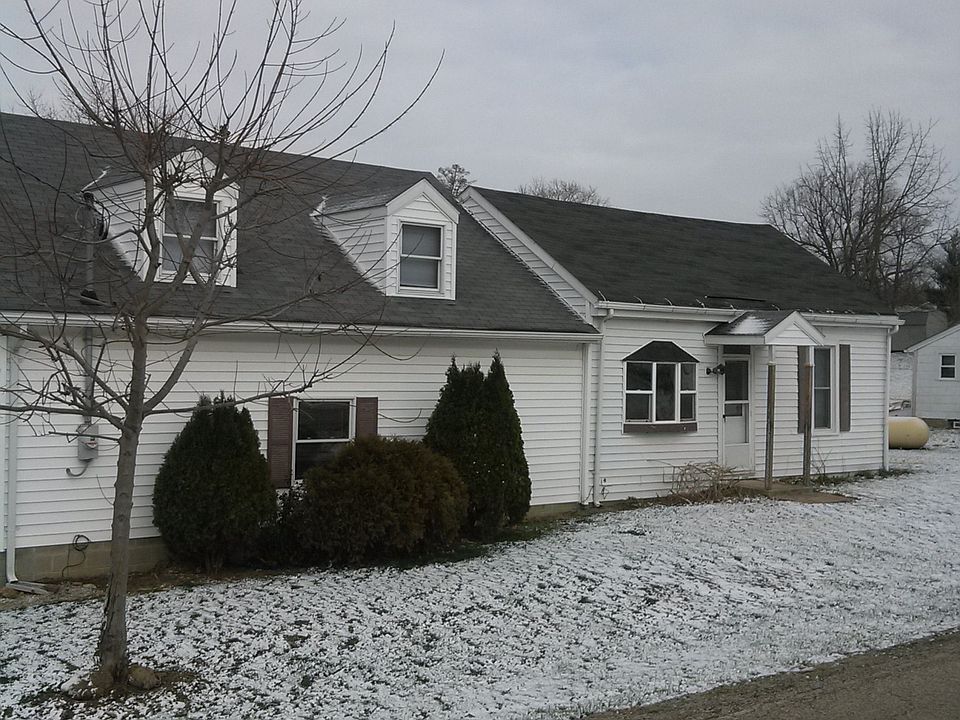 1st image of 4417 Broadway St