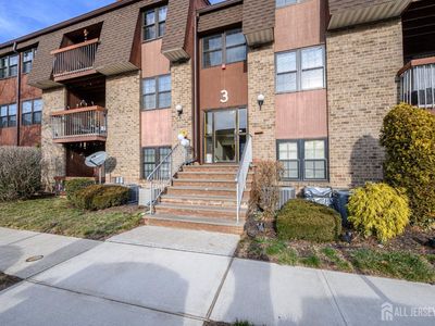 28 Powderhorn Ct #A, Woodbridge, NJ, 07095