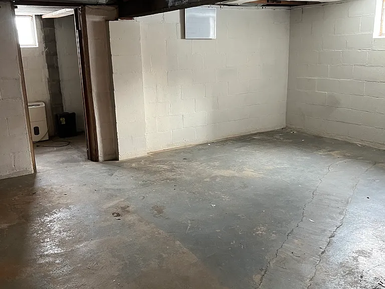 21511 Hancock St — Photo 8