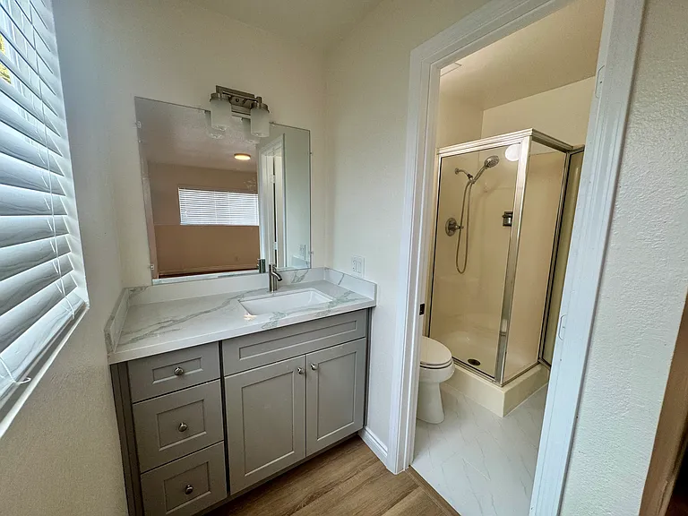 9855 Almeria Ave — Photo 14