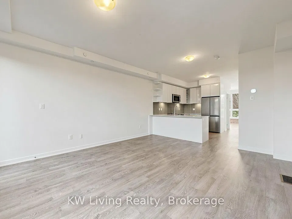 106 Green Gardens Blvd #UPPER