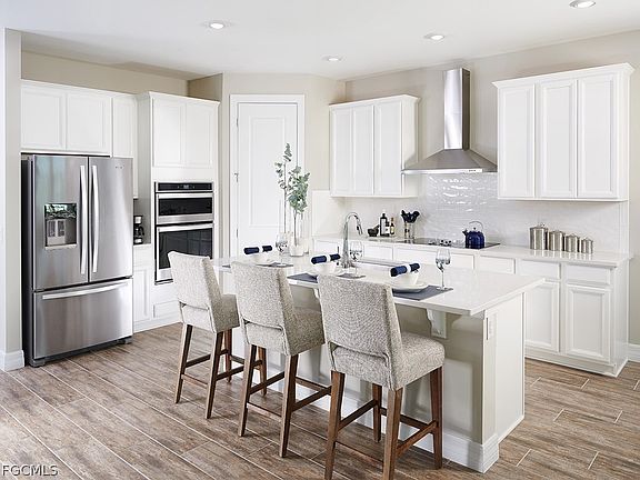 7th image of this home