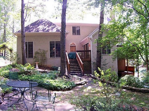 Private Retreat Backyard