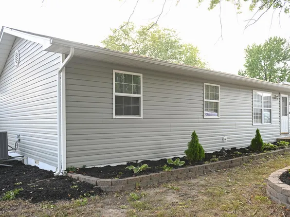 1082 Louisiana St, Sullivan, MO 63080