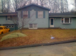 12 Saran Dr, Johnston, RI 02919