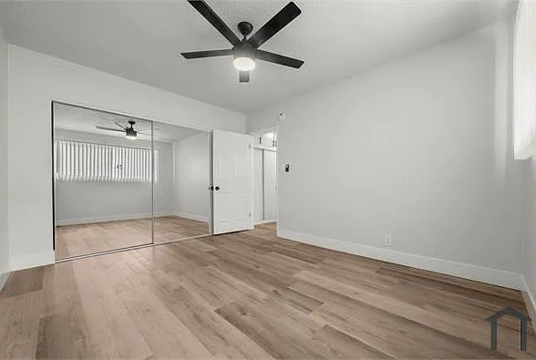 3933 Nicolet Ave #12 — Photo 18