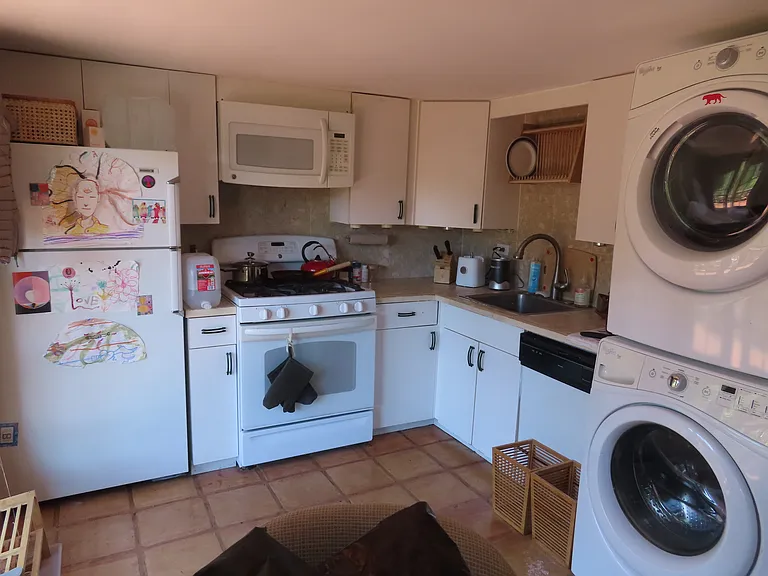 14 Willow Ave — Photo 6