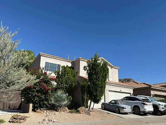 3rd image of 2418 W Barbie Ln