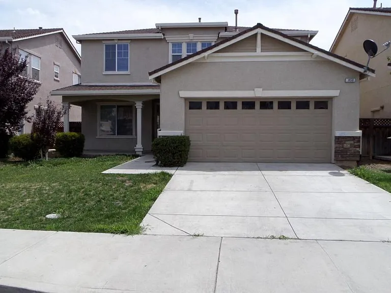 850 Saffron Dr — Photo 1