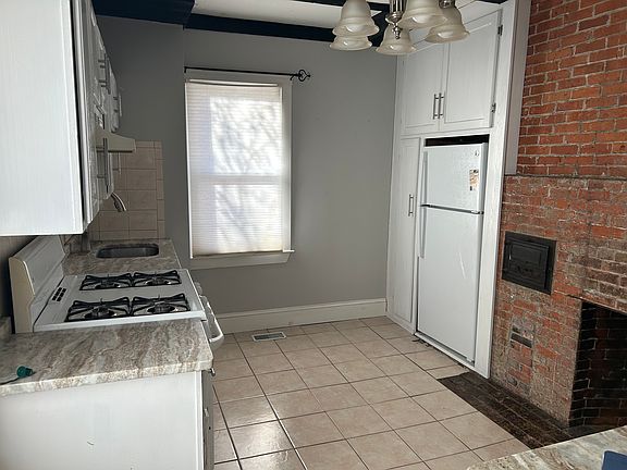 4th image of 13 Bradford St Floor 1