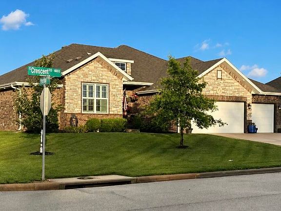 3rd image of 6066 S Crescent Road
