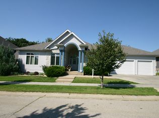 1085 Fox Hill Pl SW, Rochester, MN 55902