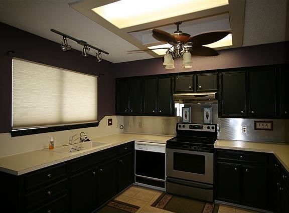 5th image of 1303 Bluebonnet Dr