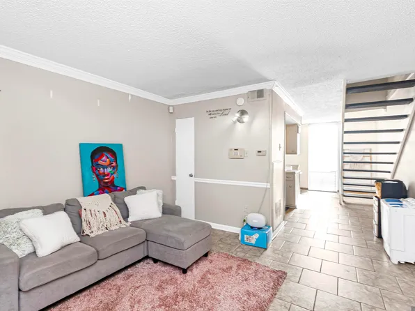 3005 Highland Rd APT 5-A, Baton Rouge, LA 70802