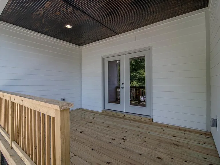 135 Marie St — Photo 21