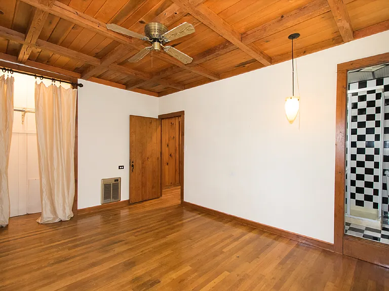 117 Lake Dr — Photo 24