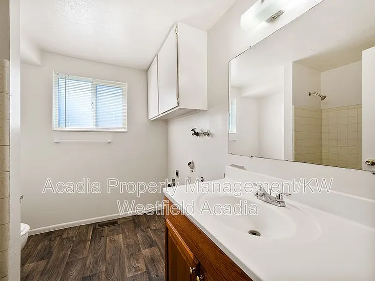 255 E 500 N #255 — Photo 18