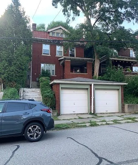 334 S Fairmount St — Photo 1