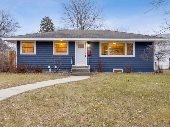 613 S Holcombe Ave, Litchfield, MN 55355