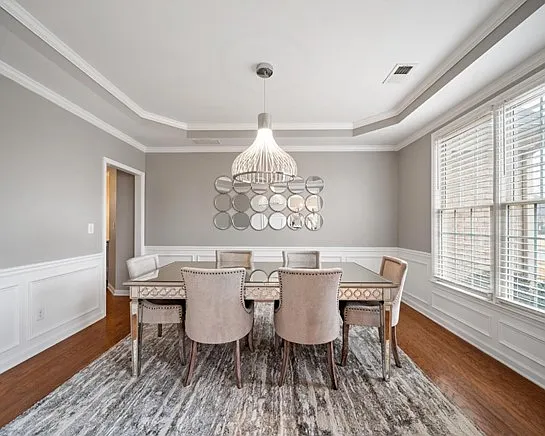 2582 Essex Ln SW — Photo 3