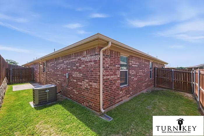 1325 White Sand Dr — Photo 25