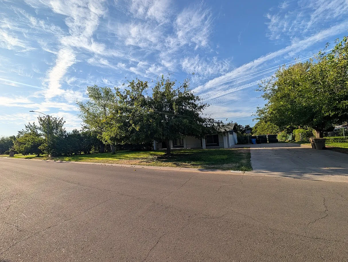 3 bed, 1586 sqft, $4,300 — Photo 2