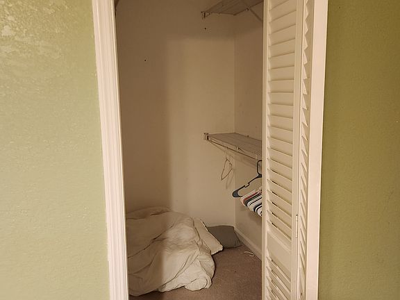 4th image of 6368 Robinson St