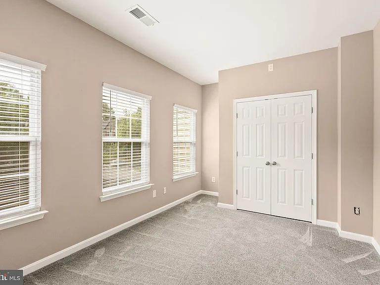 10032 Moxleys Ford Ln — Photo 25