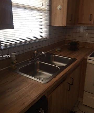 3rd image of 6061 Shakerwood Cir APT 108