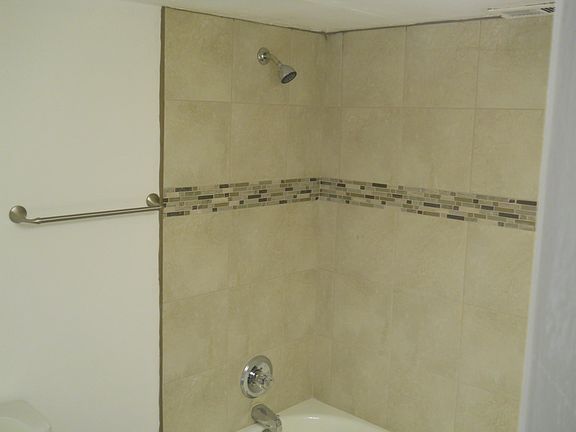 3rd image of 1245 E Kensington Ave #B
