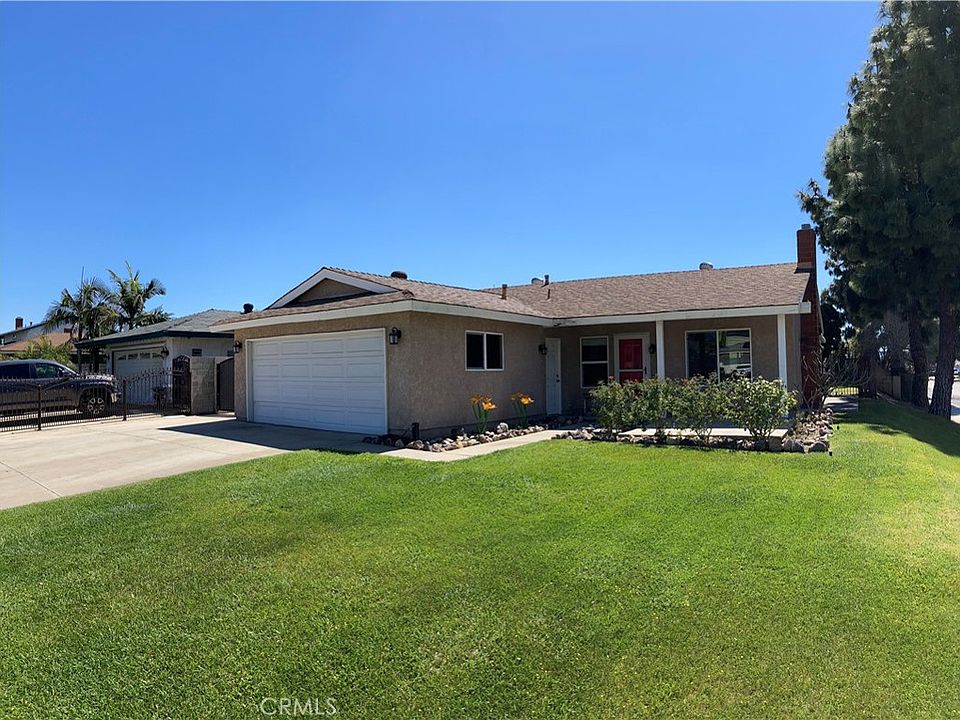 1st image of 641 Cadenza Ct
