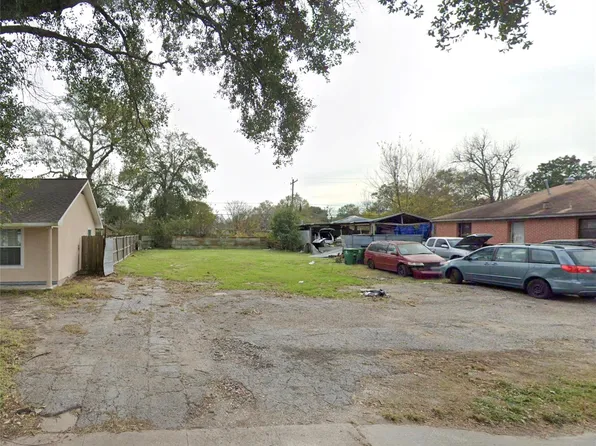 8150 Howard Dr, Houston, TX 77017