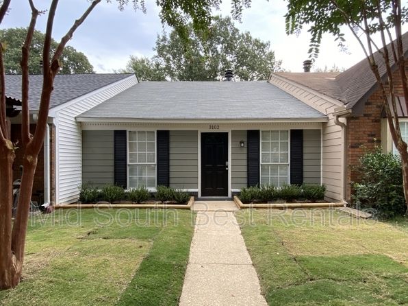3102 S Wesley Ct