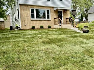 2881 S Linebarger Ter #2883, Milwaukee, WI 53207