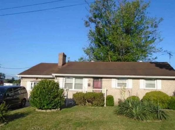 913 Thornhill Dr, Hampton, VA 23661