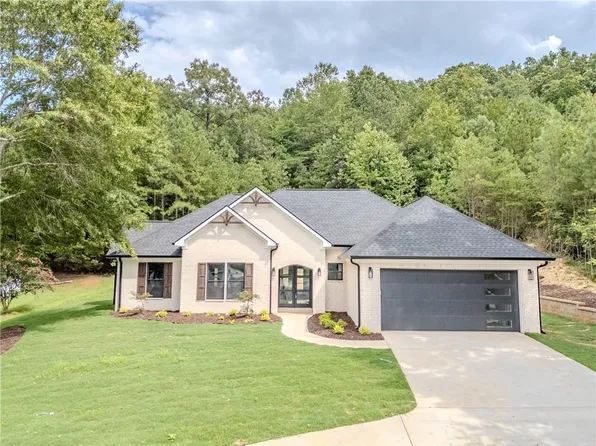 4 Club View Dr, Rome, GA 30161