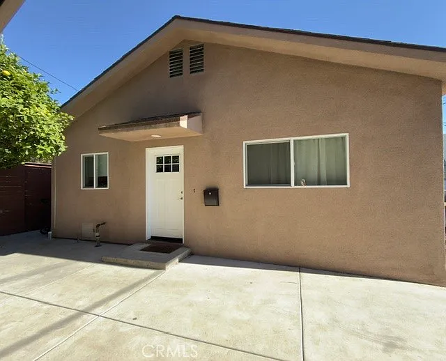 2 bed, 906 sqft, $3,000 — Photo 1