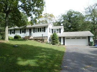 18 Wopowog Rd, East Hampton, CT 06424