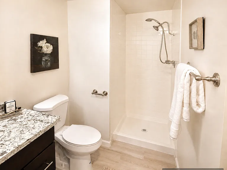 Westgate Apartments in Linda Vista — Photo 36