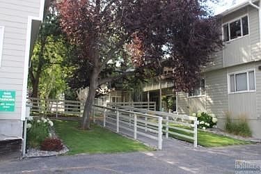 2nd image of 2826 Oakland Dr