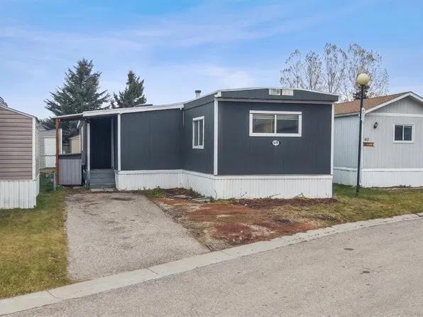 1101 84th St NE #819, Calgary, AB T2A 7X2