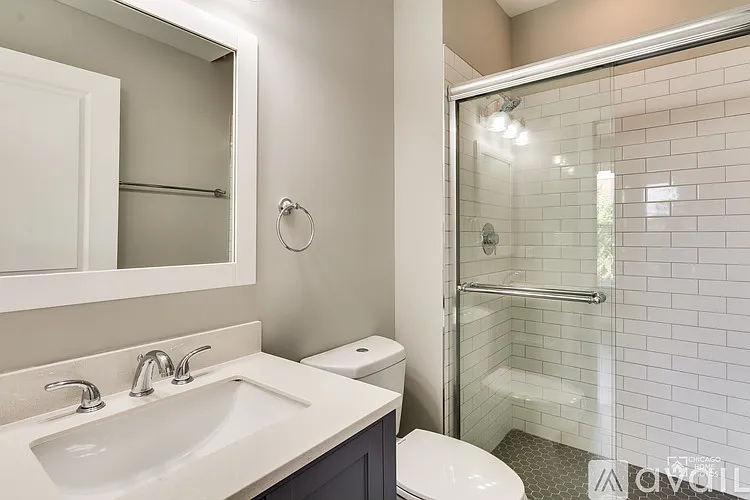 1644 W 21st St #3R — Photo 2