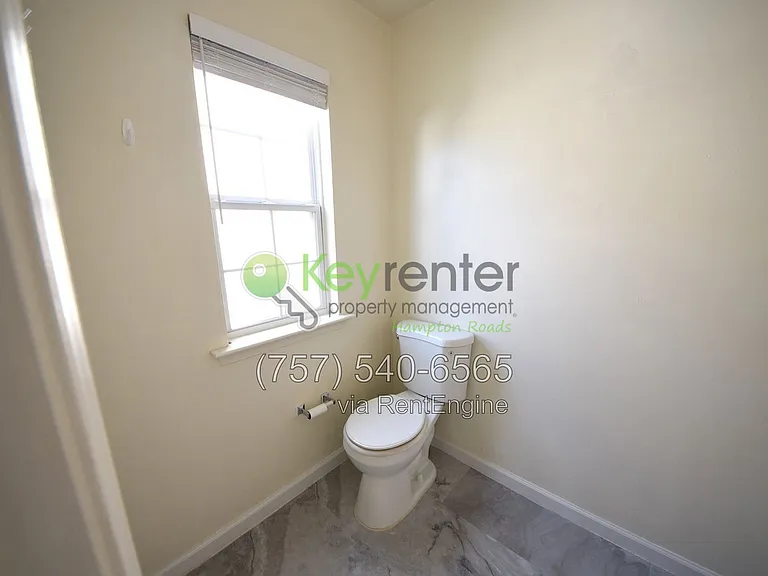 1109 Lady Ashley Dr — Photo 22