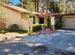 817 Lakeway Dr, El Paso, TX 79932
