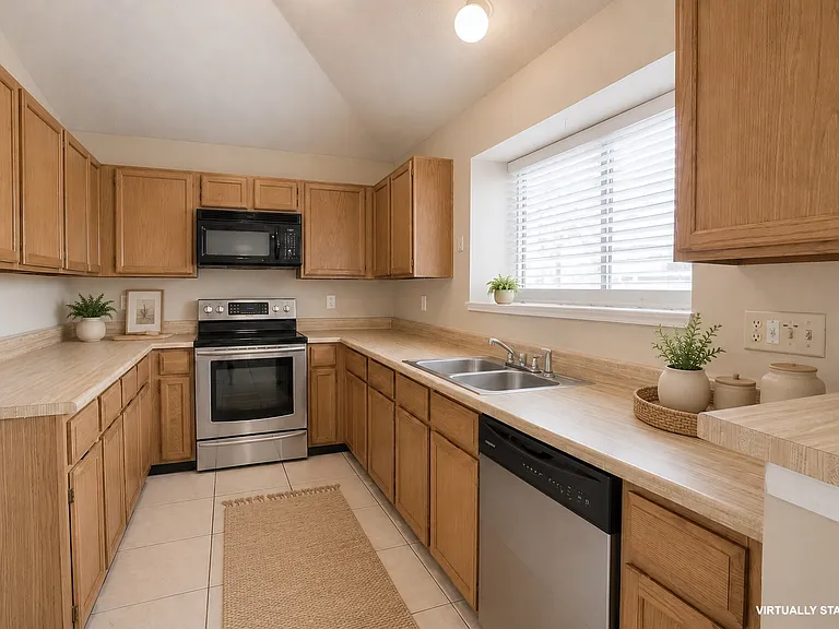 1410 Flameleaf Dr — Photo 14